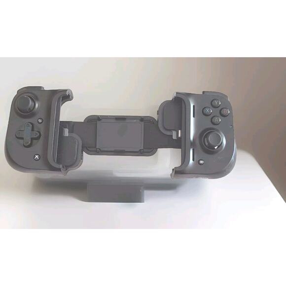 Razor RZ06-0290 Black Gamevice Triple Headed Wireless Gaming Controller - Picture 3 of 4